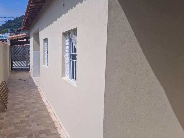 Casa de Praia para Venda em Mongaguá - 4