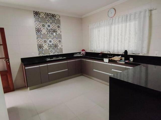 Casa para Venda em Bragança Paulista - 5