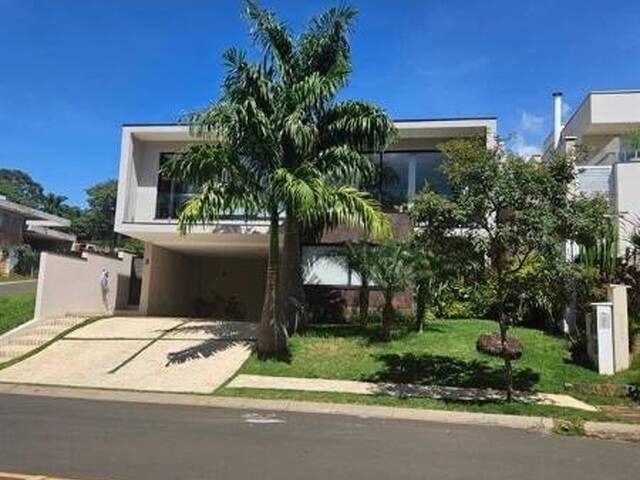 #CC0108 - Casa em condomínio para Venda em Valinhos - SP - 2